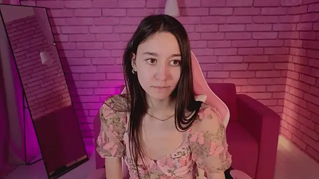 Nicole_Brownie webcam