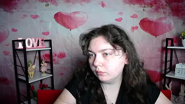 NeonilaLisova webcam