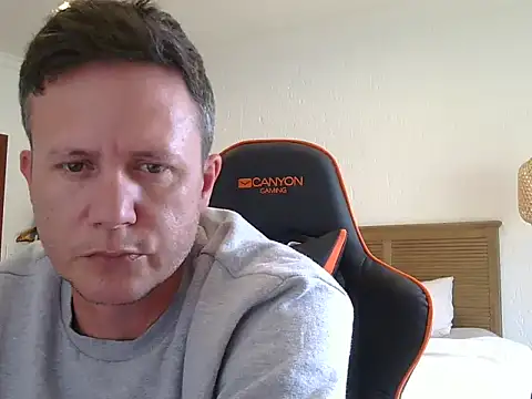 TroyDieselXXX webcam