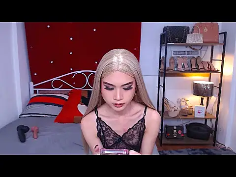 JuicyCockThea webcam