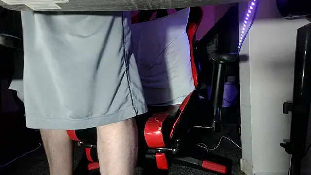 Dick_and_muscles webcam