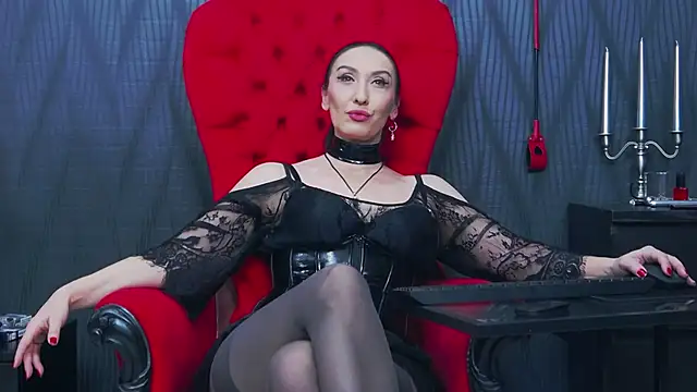 MistressDora webcam