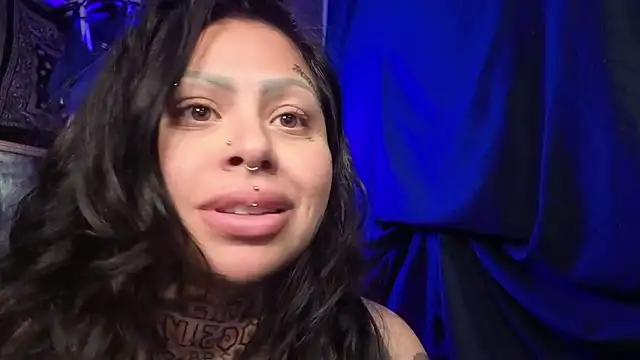 chicanachic13 webcam