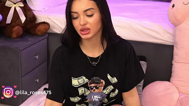 LilaRoses webcam