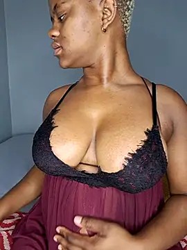 CertifiedhottieXOXO webcam