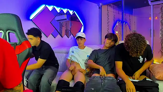 Houseofwarrios webcam