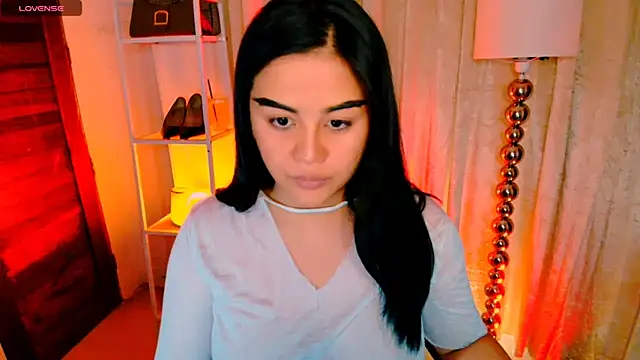 DIVORCED_MS_VALERIA webcam