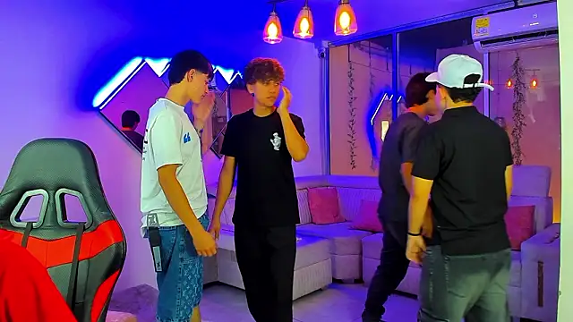 Houseofwarrios webcam