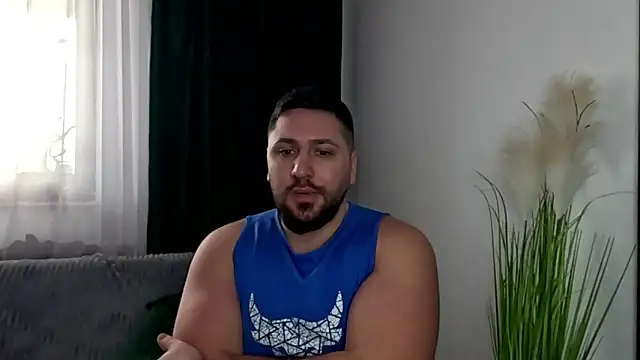 Gold_Alpha_Boy webcam