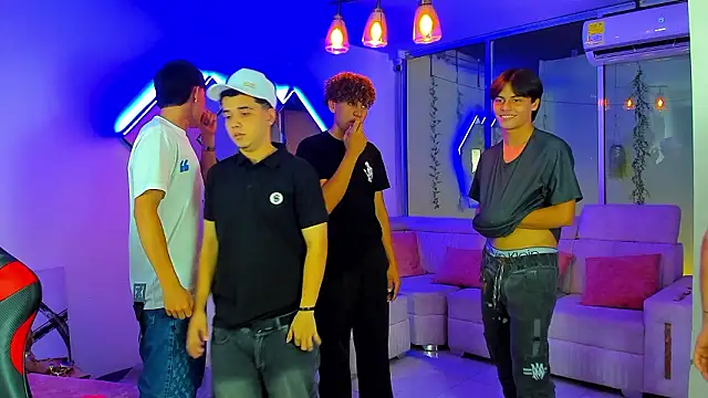 Houseofwarrios webcam