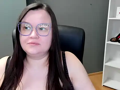 HollyDanceSoul webcam