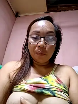 Webcam Model (asianwet4u)  is live.Free join now!