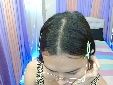 SeductiveAppleTS webcam