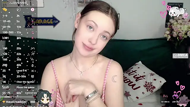 AmourLily webcam
