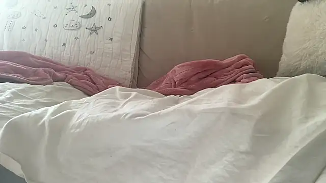 18yoteenvirgin webcam