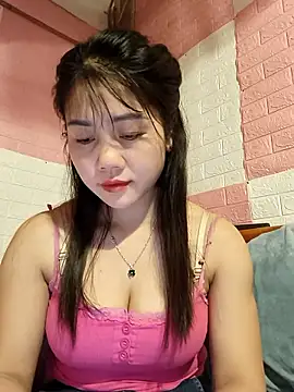 Ngocmai_lazdy webcam