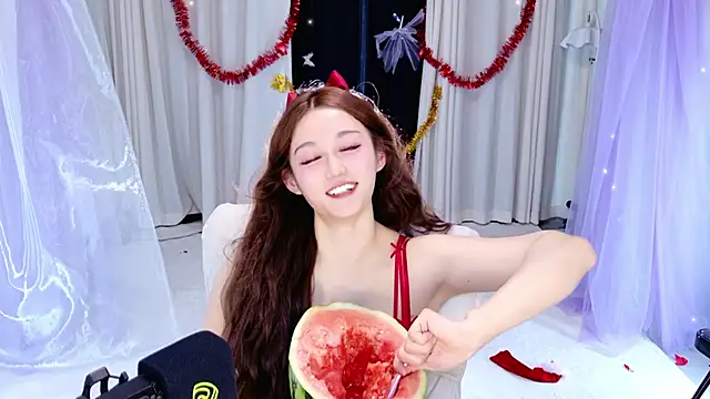 Dancer_Lucky-Nini webcam