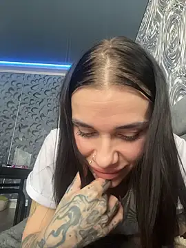 Queen_of_pain webcam