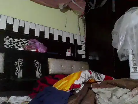 stubborndesiboy - Stubborndesiboy's free webcam