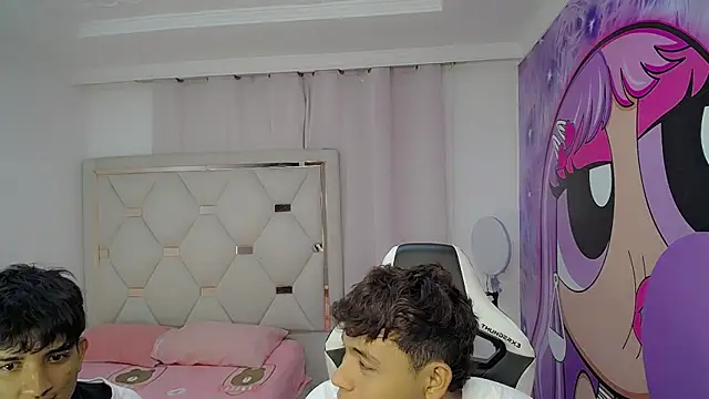 maxwell_boys - Maxwell_boys's free webcam - UK Sex Cams