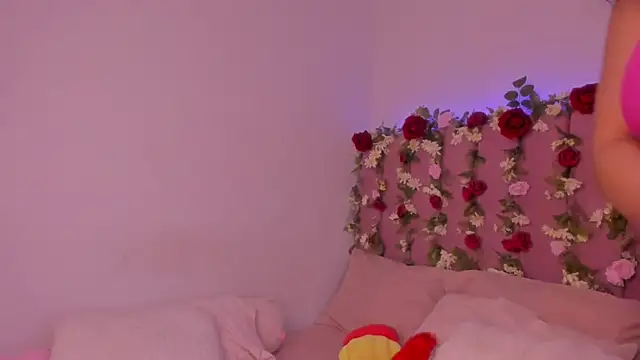 MiaWonderfull webcam