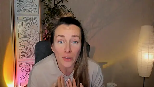 RebeccaMartinez webcam