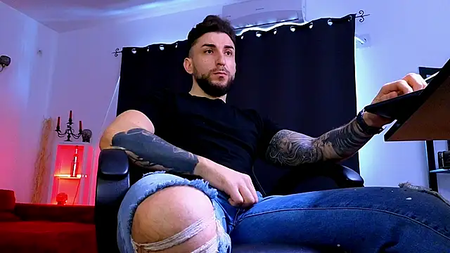 MightyAaron66 webcam