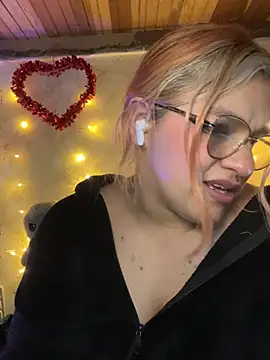 Sophia_Weest99 webcam