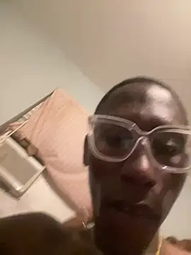 QUEENBSLIMG99 webcam