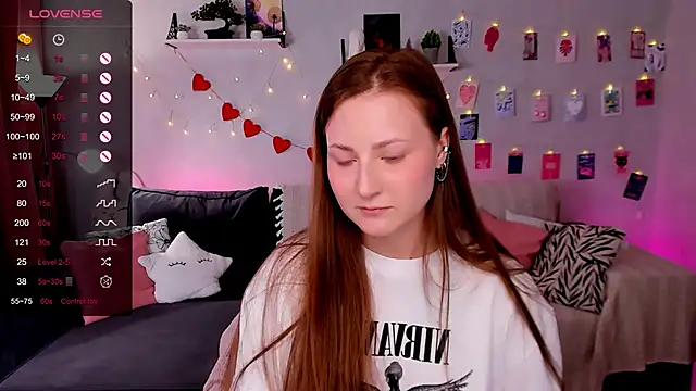 velvet_cherry_ webcam