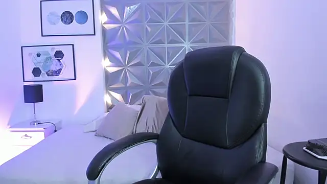 pretty_ariiel webcam