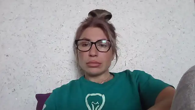 fox_red_lady7 - Fox_red_lady7's free webcam - UK Sex Cams