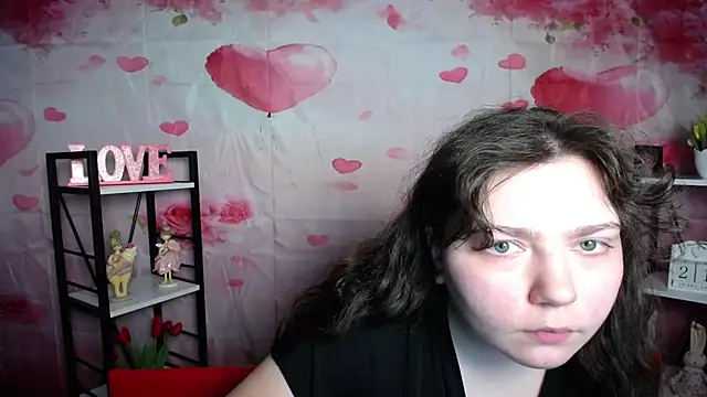 NeonilaLisova webcam