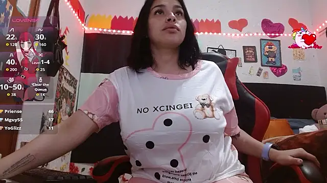 Saray_extrovert_ webcam