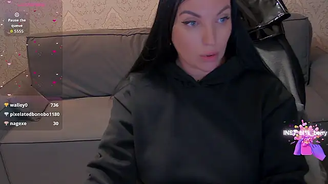 blackberry_star - Blackberry_star's free webcam