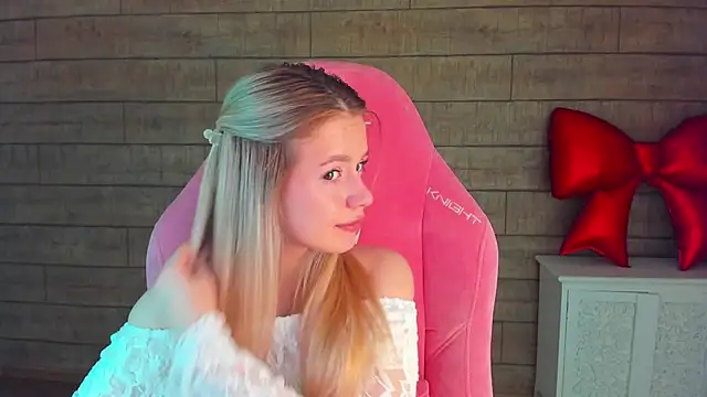 MilanaBalmain webcam