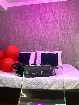 KarinaFlowers_ webcam