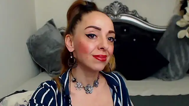 AylyneRichards webcam