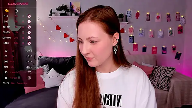 velvet_cherry_ webcam