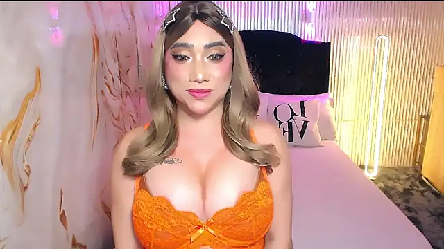 SelfsuckmyBigBanna webcam