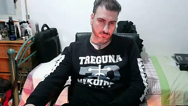 Italian_dark_desire webcam