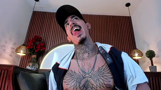 Donovan_Desmond webcam