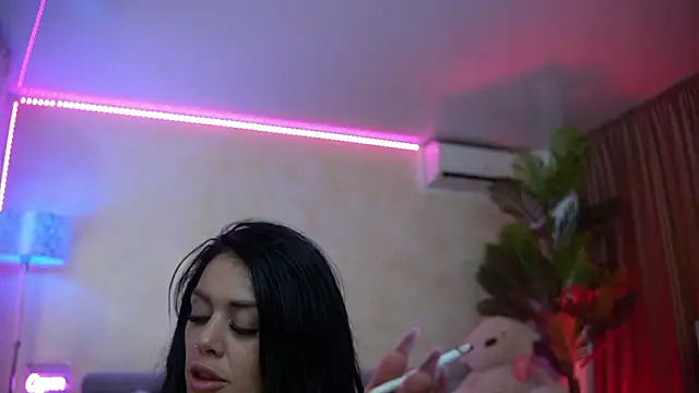 LaylaCruzRose webcam