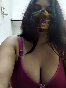 Webcam Model (illay_love)  is live.Free join now!