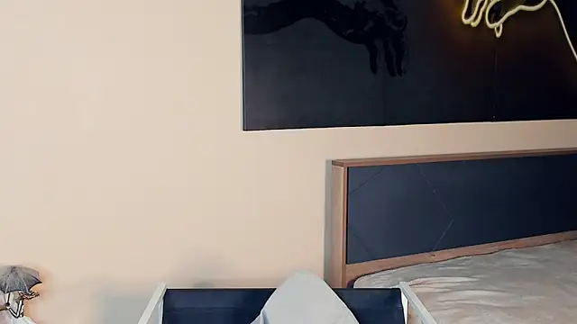 MaliaBourraine webcam