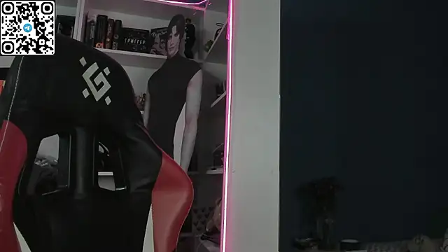 Holy_Mistress_S webcam