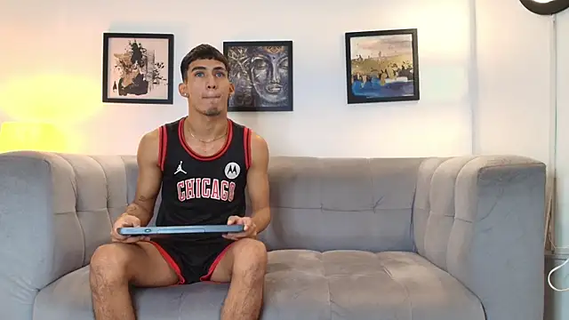 DIAMOND_BLACKS webcam