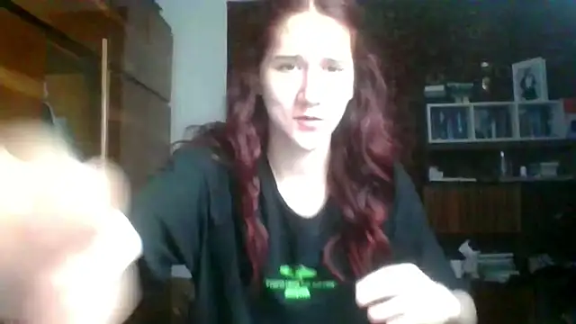 NickiKisinger webcam