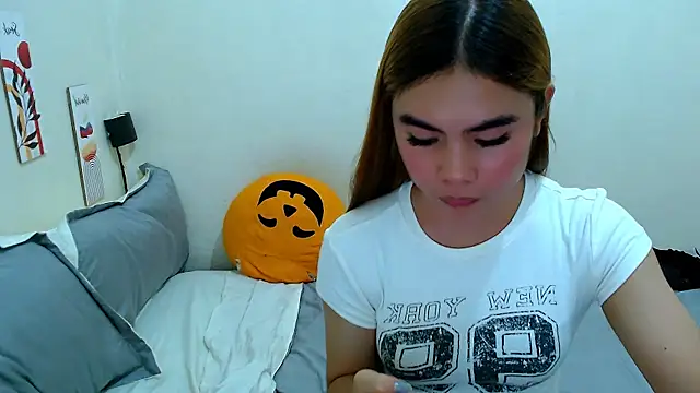 mikhaylahanderson webcam