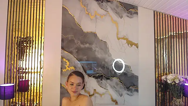 MiticaBrennet_ webcam